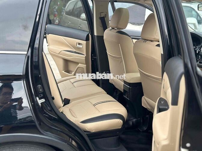 Mitsubishi Outlander 2018 2.0 Premium màu đen
