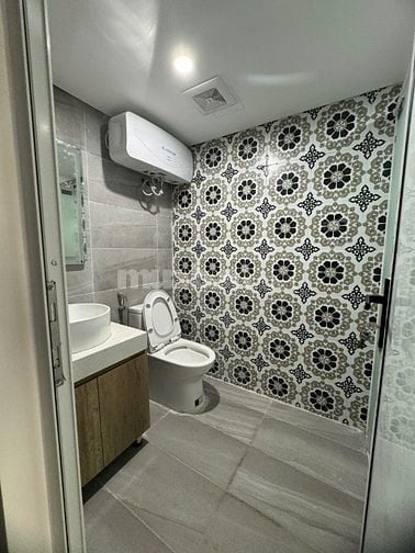 Bán căn hộ TT DT 80m T3 TK đẹp sịn full nội thất phố Hoàng Ngọc Phách