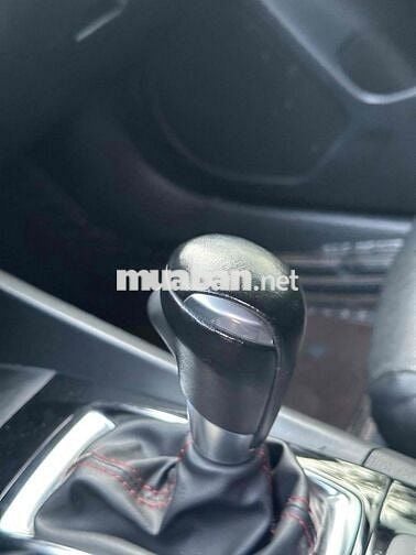 Mazda 3 2015 1.5 AT Hatchback - 53000 km