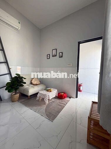 Trống sẵn Duplex ban công full nội thất Ngay Lũy Bán Bích, gần VHU