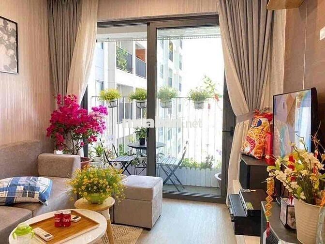 NHÀ ĐẸP NTCC NHẬN NHÀ CUỐI T09 TẦNG TRUNG FULL NT GIỎ HÀNG NHIỀU CĂN L