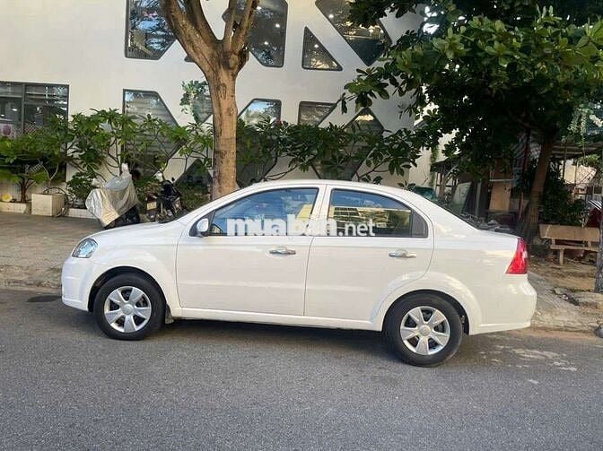 Chính chủ bán Gentra xe đẹp máy rin ko lỗi