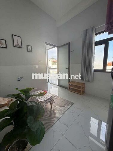 Trống sẵn Duplex ban công full nội thất Ngay Lũy Bán Bích, gần VHU