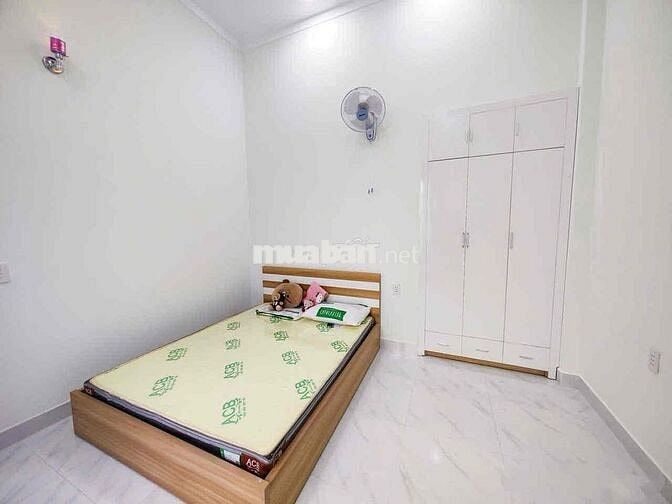 Căn Nhà thuê full nội thất-Sân oto, 3 phòng ngủ - Mai Hắc Đế