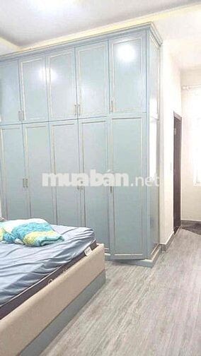 Cho  thuê nhà 2 lầu nguyên căn có: 4pn sau Big C - Đông Hoà - Dĩ An