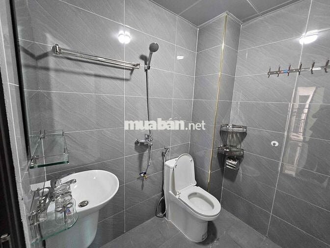Ccmn 32m2 đủ đồ điều hoà có thang máy - nhà mới xây 9/25 trung tâm 322