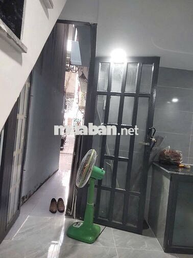 Nhà 12,5m2 gần ĐH Bách Khoa đúc 2 lầu 2pn hẻm Thành Mỹ,P9, Q. Tân Bình