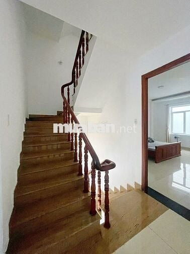 THUÊ NHÀ PHỐ 4 TẦNG MTKD ĐƯỜNG SỐ TÂN QUY ĐÔNG Q7