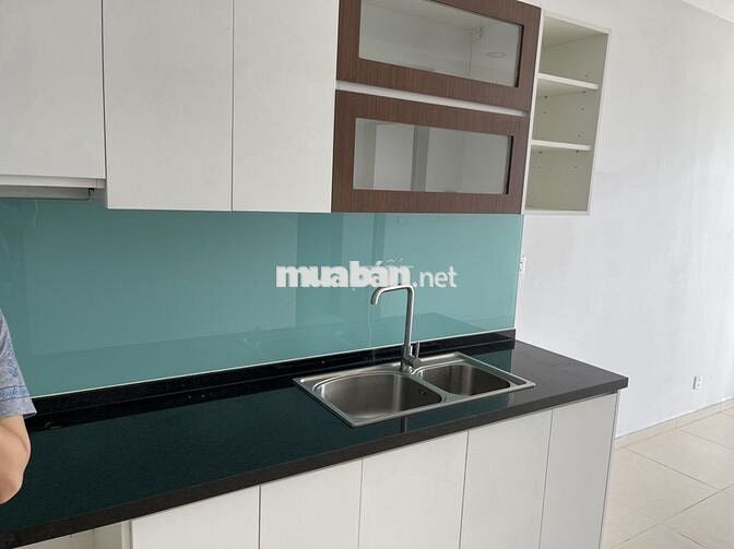 Cho thuê căn 2PN,1WC - NTCB, có Máy Lạnh, Cách Q1 20p