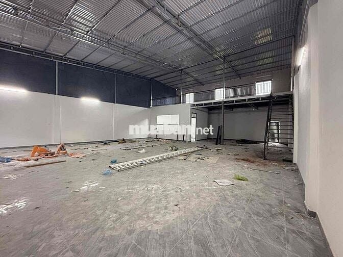 CHO THUÊ MB KHO MỚI 300m2 - Mới 100%