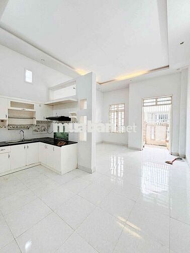 Căn Nhà thuê Hùng Vương mới sơn sửa như mới 3,8Tr