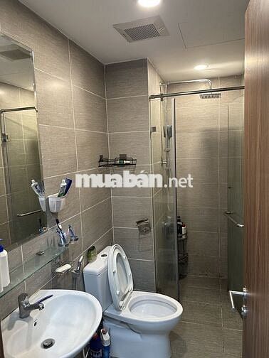 Cho thuê căn hộ Pegasuite 1, Full Nội Thất, 75m2, Ở Ngay, View Hồ Bơi