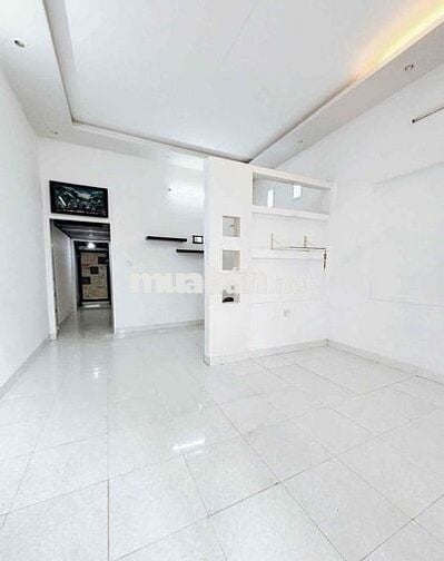 Căn Nhà thuê Hùng Vương mới sơn sửa như mới 3,8Tr