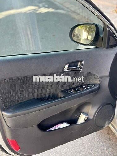 Hyundai I30 CW cao cấp nhất.