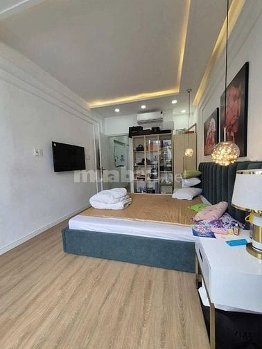 ĐƯỜNG 5M ĐƯỜNG NHỰA HẺM XE HƠI ĐANG CHO THUÊ 20 TRIỆU/ THÁNG, VỊ TRÍ Đ
