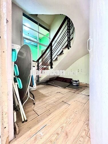 CHO THUÊ MẶT BẰNG KINH DOANH GẦN NGÃ BA MŨI TÀU TÂN PHÚ - CỌC 1 THÁNG