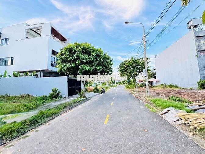 Bán đất 120m2 (6x20) đường Trung Hoà 1- Hoà Quý lô kẹp đường luồng