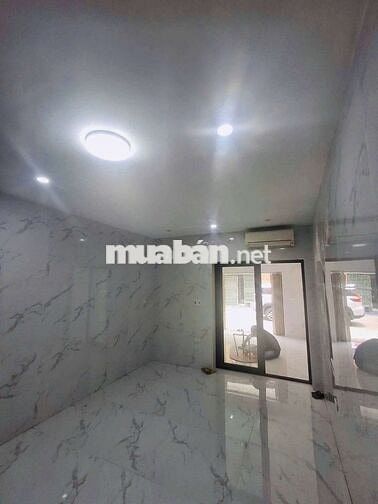 Bán tập thể Viglacera Thạch Bàn 40m–2 thoáng,ô tô đỗ cửa,giá hơn 2 tỷ