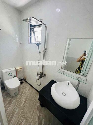 Cho thuê căn hộ Studio Ban công Q4 gần ĐH Luật, ĐH Nguyễn Tất Thành