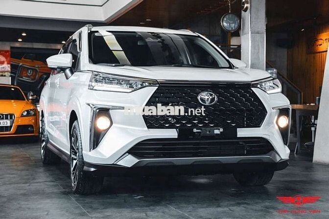 Toyota Veloz TOP  Sản xuất 2024 bản top 30.000 KM