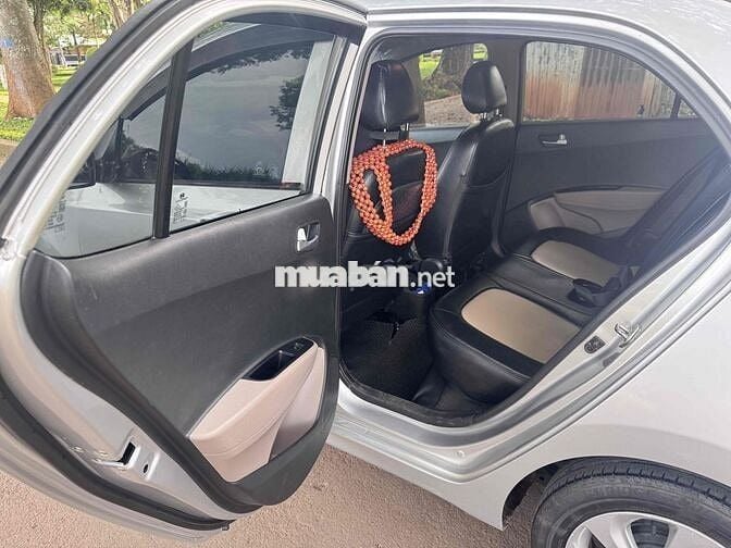 Hyundai Grand i10 2019 1.2 sedan - 700000 km