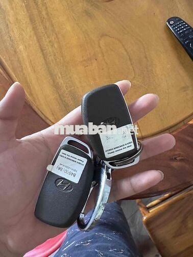 Hyundai Grand i10 2019 1.2 sedan - 700000 km