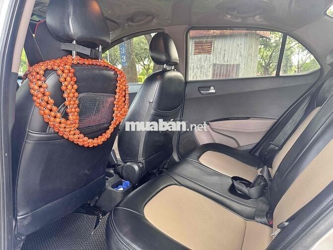 Hyundai Grand i10 2019 1.2 sedan - 700000 km