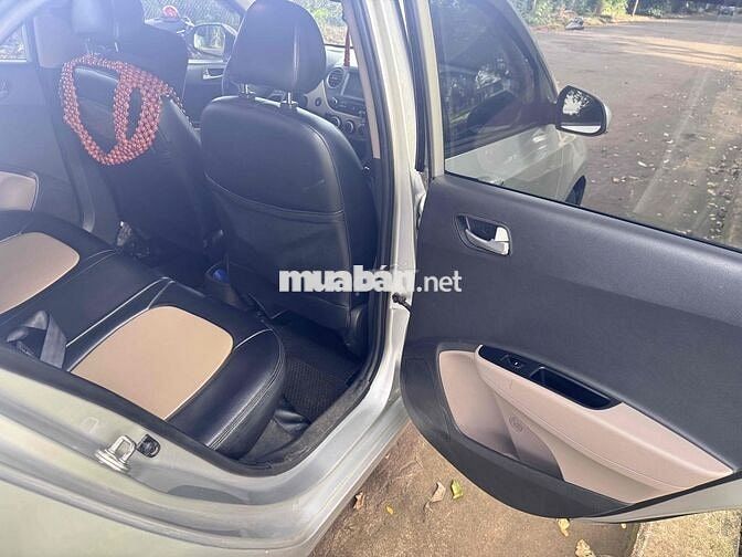 Hyundai Grand i10 2019 1.2 sedan - 700000 km
