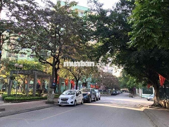 Chính chủ cho thuê căn hộ Làng Quốc Tế Thăng Long 105m2