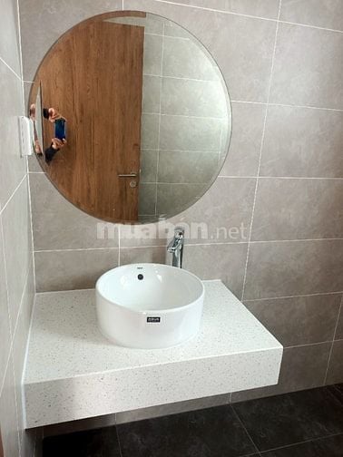 Cho thuê căn hộ cao cấp vừa bàn giao