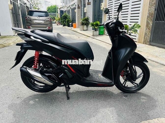 HONDA SH 125cc.ĐK 2025. abs-Smarkey-odo 2k km-GÓP