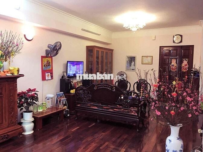 Chính chủ cho thuê căn hộ Làng Quốc Tế Thăng Long 105m2