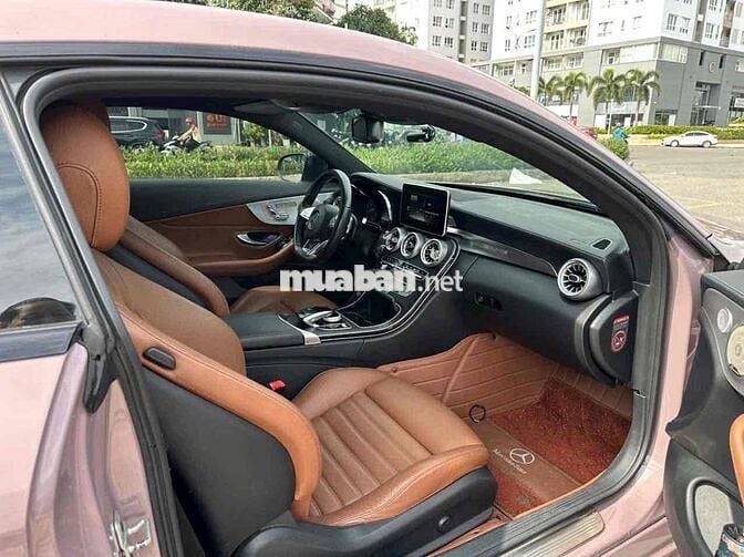 Mercedes Benz C Class 2017 C300 Coupe - 67000 km