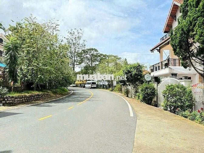 BÁN NHÀ + ĐẤT VIEW ĐẸP CÔ GIANG, P9, ĐÀ LẠT