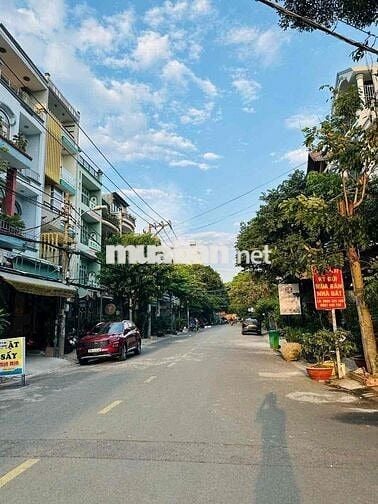 CHÍNH CHỦ BÁN NHÀ CĂN CỨ 26 PHẠM HUY THÔNG