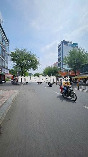 ✨GÓC 2MT LÊ VĂN DUYỆT - ĐỐI DIỆN TRƯỜNG HỌC - NHÀ MẶT KÍNH SANG TRỌNG✨