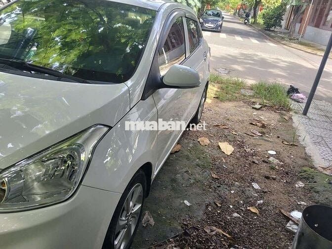 2019 1.2 MT - 85000 km. Chính chủ nữ đi. 220tr