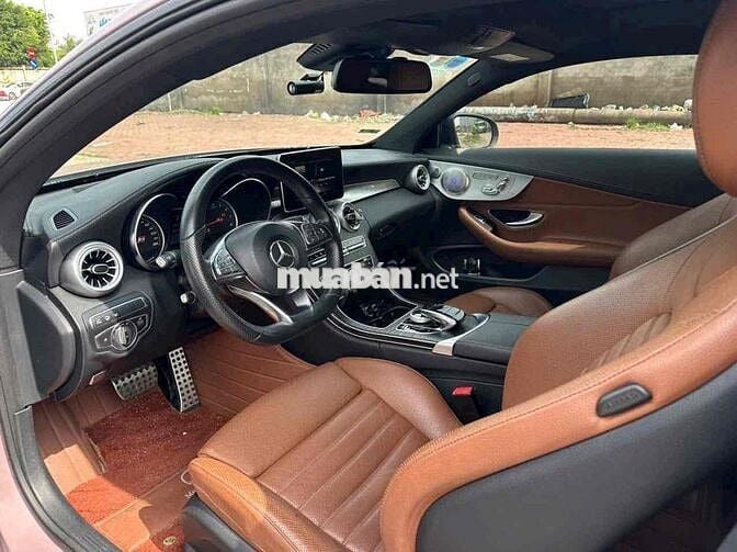 Mercedes Benz C Class 2017 C300 Coupe - 67000 km