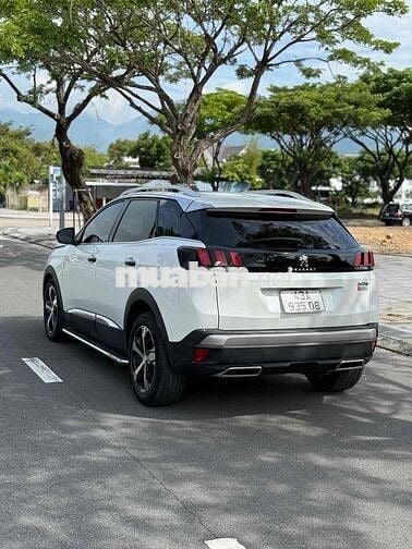 Peugeot 3008 2018 1.6L Turbo - 9 km