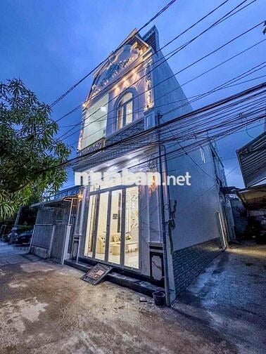NHÀ BÁN HEM 12/20 nguyen van cừ