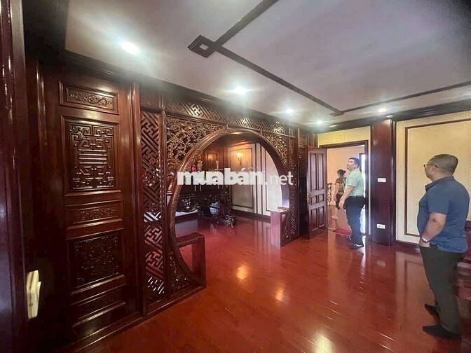 BIỆT THỰ SIÊU VIP - VIỆT HƯNG Diện tích 190m x 4 tầng - Mặt tiền 9m