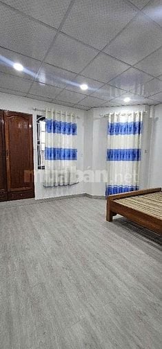 Cạnh KDC HimLam, 02 Tầng, DT 4,4x13m