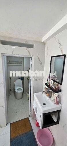 BÁN NHÀ ĐẸP P6 Q8 - HẺM 4M - 2 TẦNG 2PN 2WC TẠ QUANG BỬU - NHỈNH 3 TỶ.