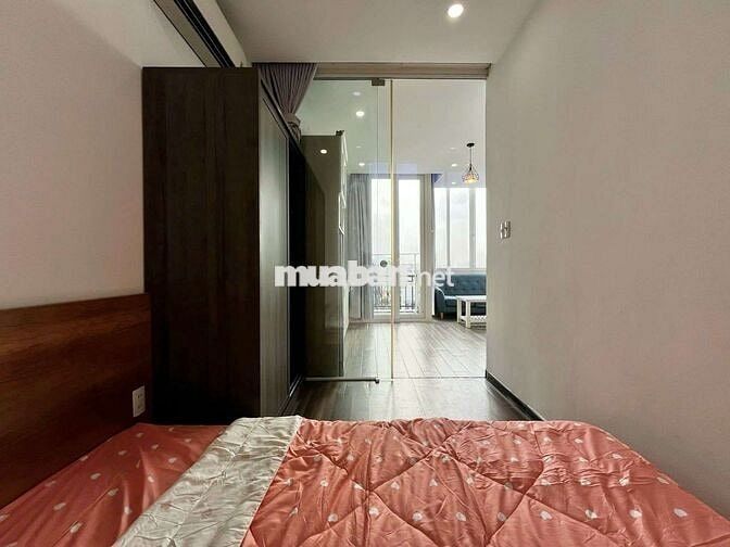 Căn Hộ 1 PN Thang máy BanCong Ngay Huỳnh Văn Bánh Giá Chỉ 10tr