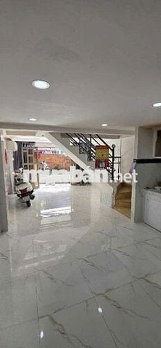 BÁN NHÀ ĐẸP P6 Q8 - HẺM 4M - 2 TẦNG 2PN 2WC TẠ QUANG BỬU - NHỈNH 3 TỶ.