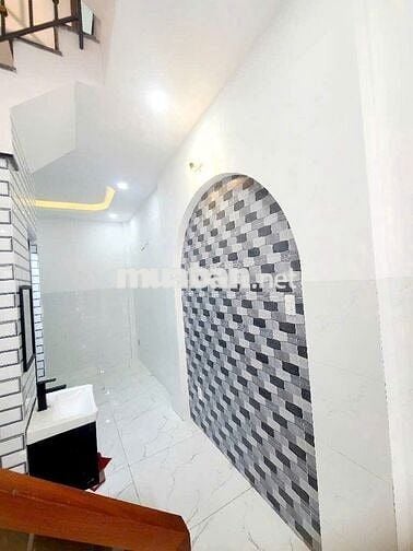 SIÊU PHẨM NHÀ MỚI 100% P3 Q8  4 TẦNG 4PN 3WC CÓ BAN CÔNG - NHỈNH 6 TỶ.