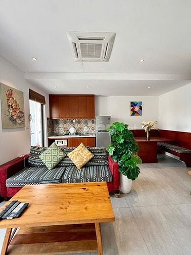 Dòng tiền 1 tỷ/năm Nhà Phường Bồ Đề 7 tầng thang máy Dt 120m2 - MT 6m