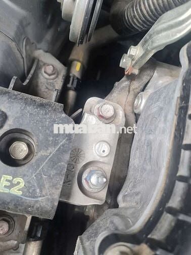 Kẹt tiền nên bán con Vios còn bảo hành chính hãng