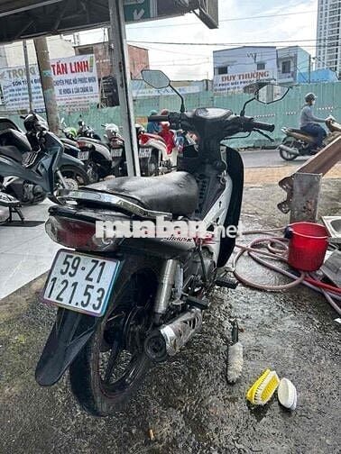 xe yamaha Siirius 2013 đen trắng RC mâm mới 85 %