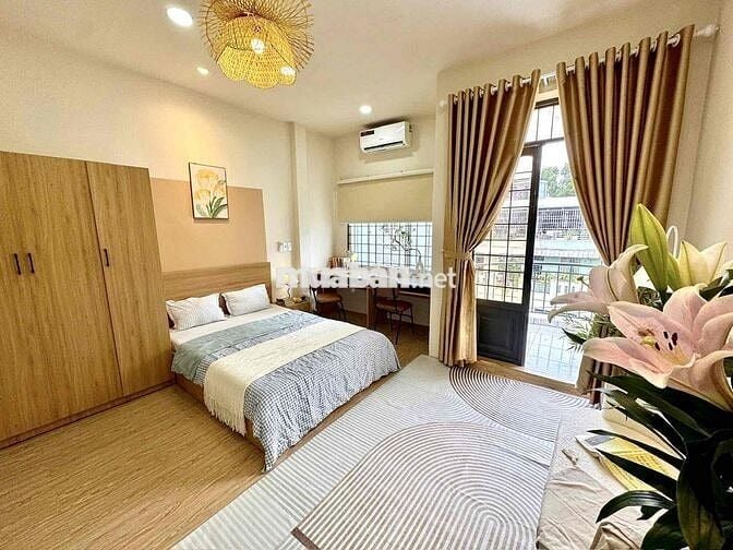 Căn Hộ Ban Công Thoáng Ngay Lê Văn Sỹ, Phú Nhuận